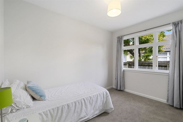 Photo of property in 16 Kenwyn Avenue, St Albans, Christchurch, 8052