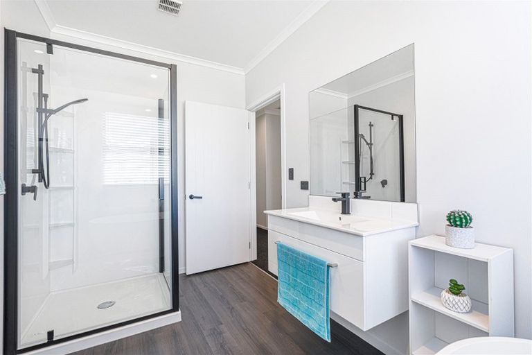 Photo of property in 2 Reuben Avenue, Rolleston, 7615