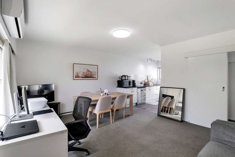 Photo of property in 5/97 Coronation Road, Papatoetoe, Auckland, 2025