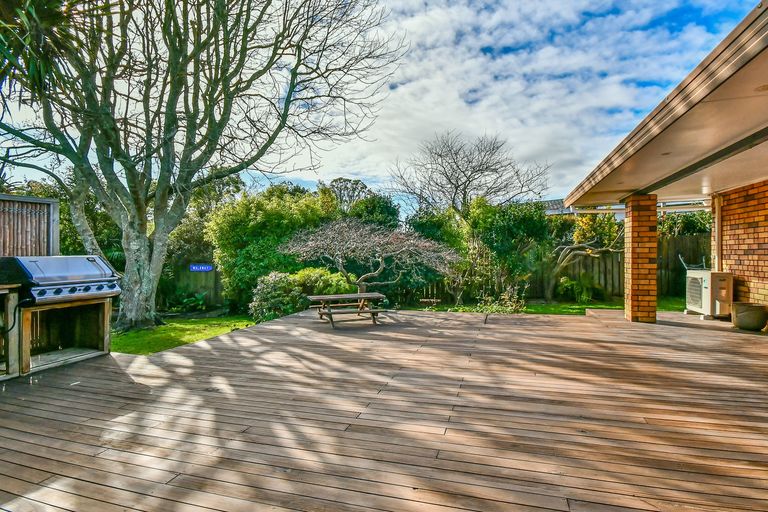 Photo of property in 26 Lorelei Place, Opaheke, Papakura, 2113