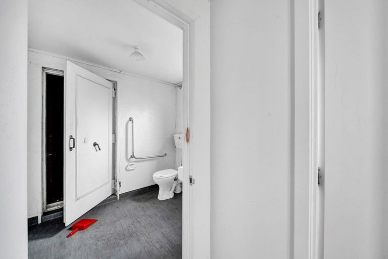 Photo of property in 77 Princes Street, Hawera, 4610