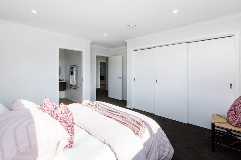 Photo of property in 7 Desert Gold Lane, Wallaceville, Upper Hutt, 5018