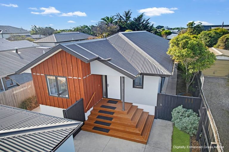 Photo of property in 357 Estuary Road, South New Brighton, Christchurch, 8062