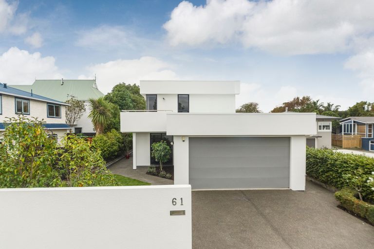 Photo of property in 61 Jickell Street, Hokowhitu, Palmerston North, 4410