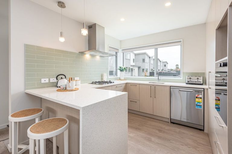 Photo of property in 9 Kakapo Lane, Redwood, Christchurch, 8051