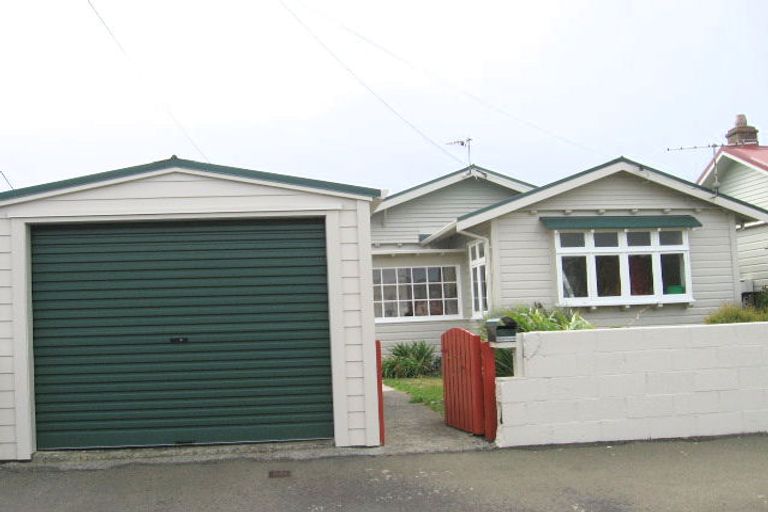 Photo of property in 9 Resolution Street, Lyall Bay, Wellington, 6022