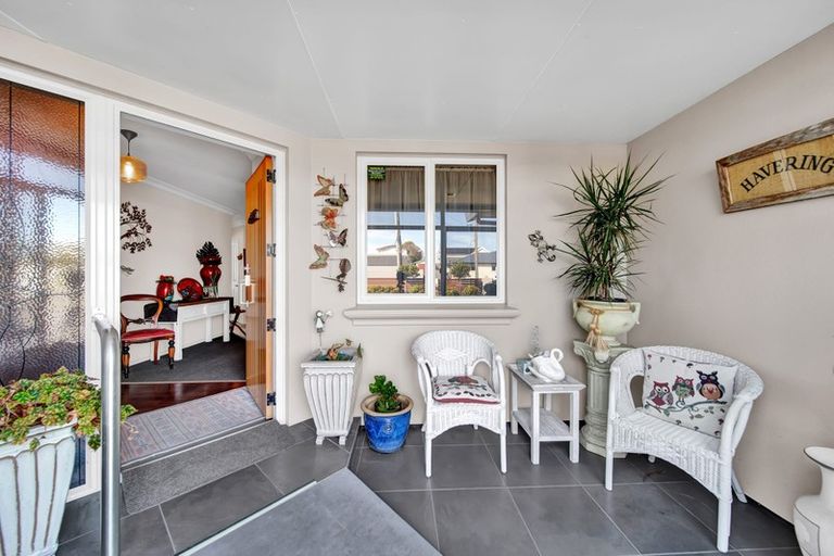 Photo of property in 18 Victoria Street, Hawera, 4610