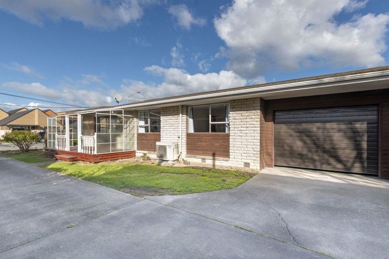 Photo of property in 18 Steadman Road, Broomfield, Christchurch, 8042