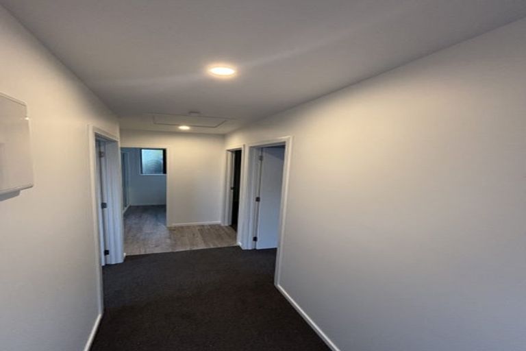 Photo of property in 5 Haslett Place, Upper Riccarton, Christchurch, 8041