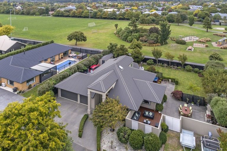 Photo of property in 2 Parkview Lane, Prebbleton, 7604