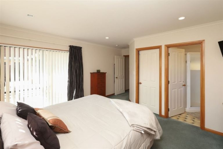 Photo of property in 38 Farnborough Drive, Nawton, Hamilton, 3200