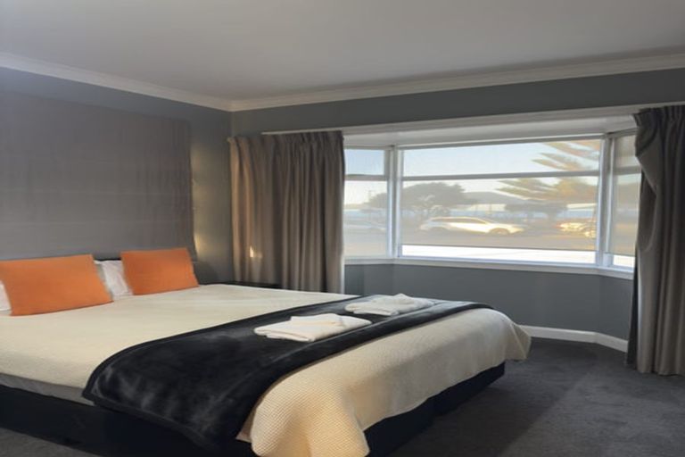 Photo of property in 351 Marine Parade, Napier South, Napier, 4110