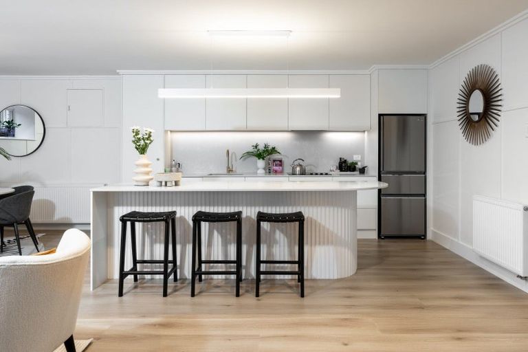Photo of property in Hamilton Flats, 9u1 Hawker Street, Mount Victoria, Wellington, 6011