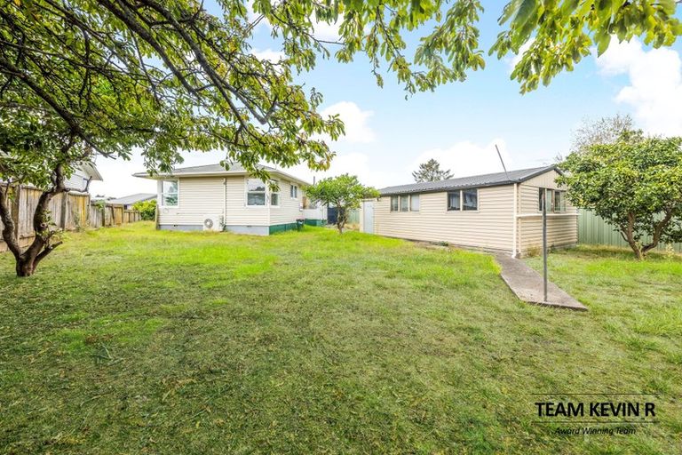 Photo of property in 5 Tairere Crescent, Rosehill, Papakura, 2113