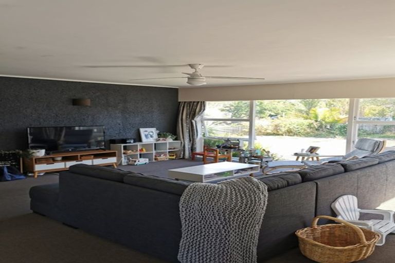 Photo of property in 5 Okataina Street, Pakuranga Heights, Auckland, 2010