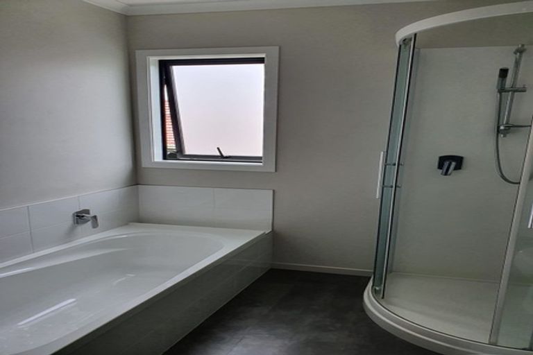 Photo of property in 382u1 Cobham Drive, Hillcrest, Hamilton, 3216