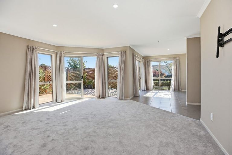 Photo of property in 2 Edward Bullen Place, Thames, 3500