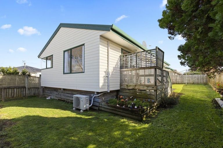 Photo of property in 2b Village Place, Tuakau, 2121