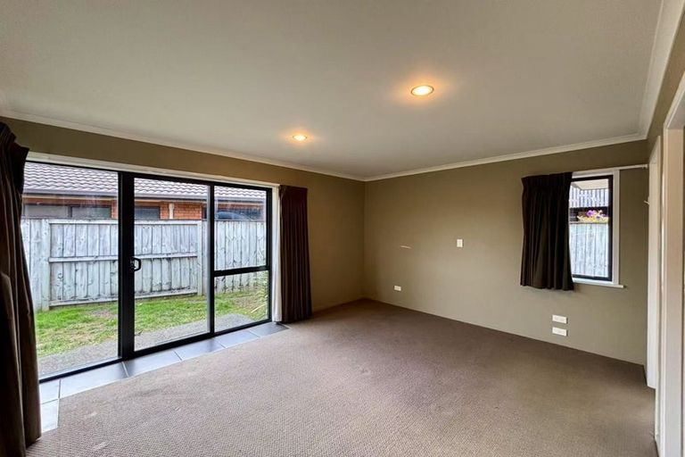 Photo of property in 16 Somerton Drive, Huntington, Hamilton, 3210