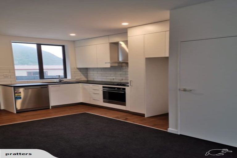 Photo of property in 12/20u Trent Street, Island Bay, Wellington, 6023