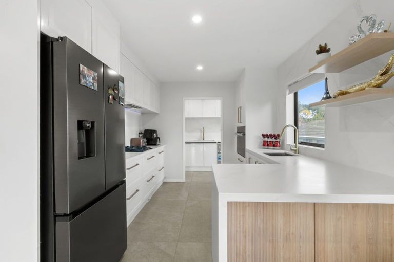 Photo of property in 15 Tomlinson Street, Hillpark, Auckland, 2102