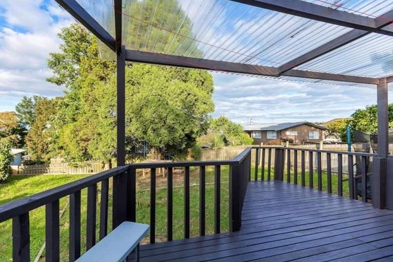 Photo of property in 24 Solar Road, Glen Eden, Auckland, 0602