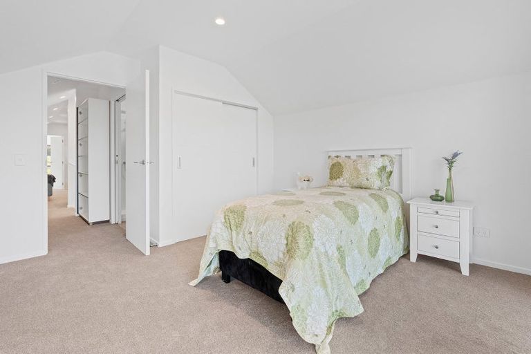 Photo of property in 22 Tapley Close, Halfway Bush, Dunedin, 9010