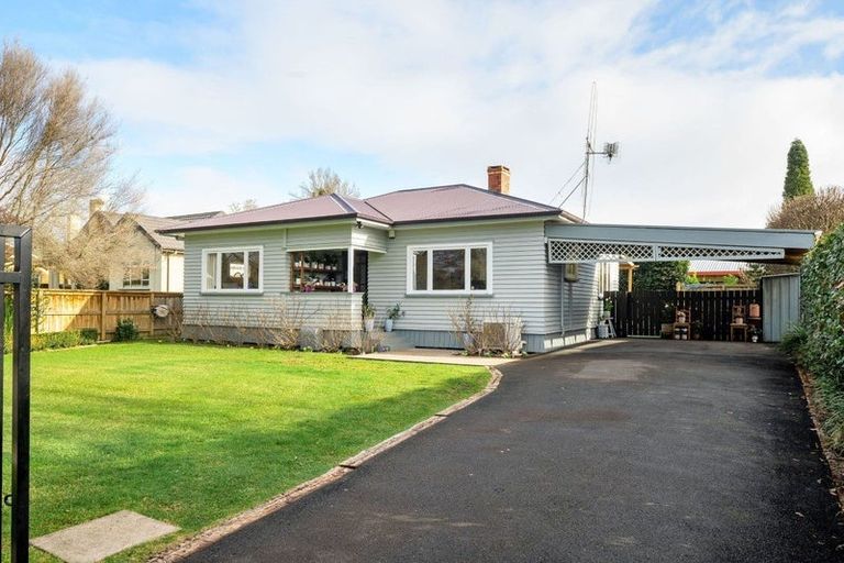 Photo of property in 25 Casey Avenue, Fairfield, Hamilton, 3214