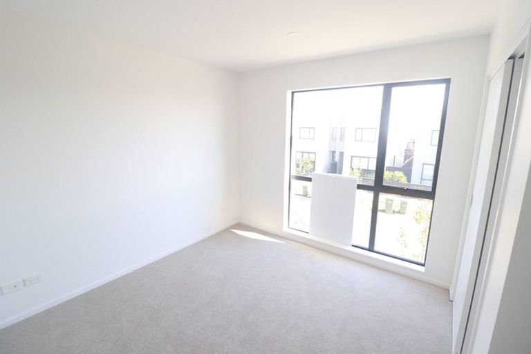 Photo of property in 20 Hiki Street, Hobsonville, Auckland, 0616