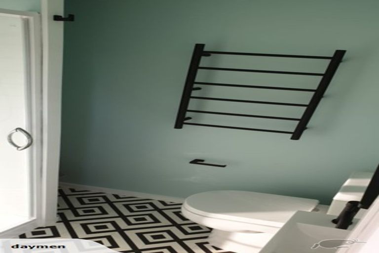 Photo of property in 122a Constable Street, Newtown, Wellington, 6021