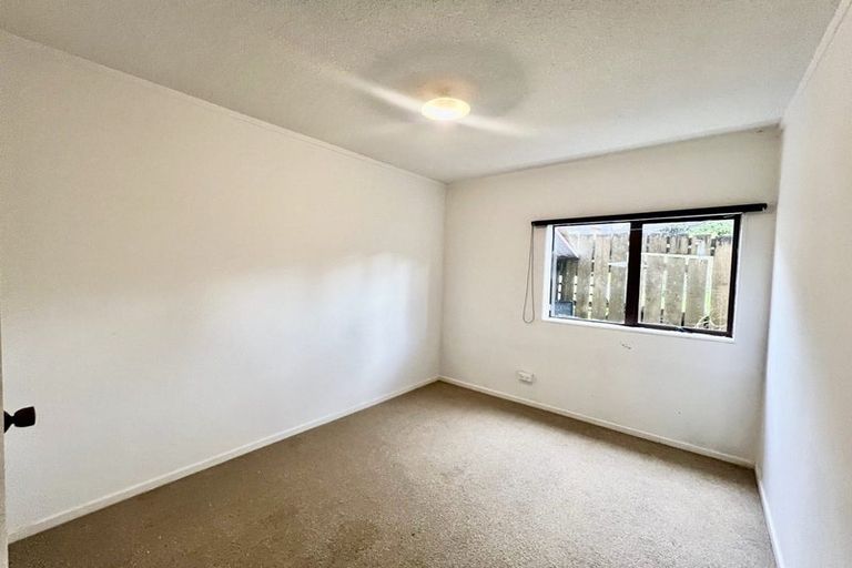 Photo of property in 4/133 Ennis Avenue, Pakuranga Heights, Auckland, 2010