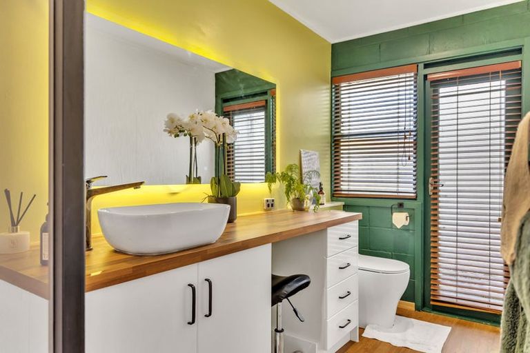 Photo of property in 31d Phillip Street, Johnsonville, Wellington, 6037