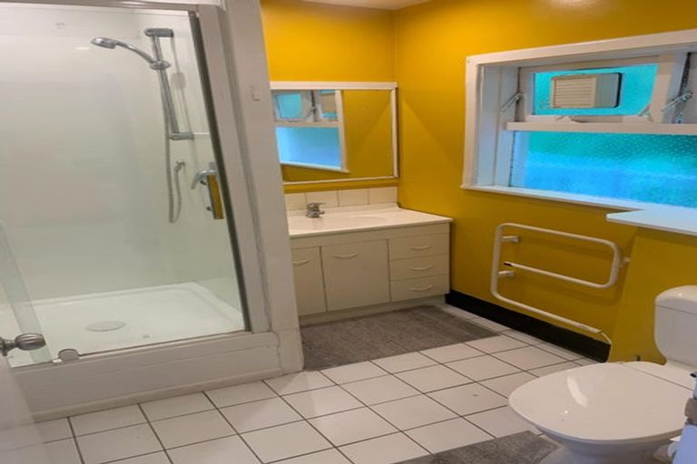 Photo of property in Parkland Flats, 17/51u Adams Terrace, Kelburn, Wellington, 6021