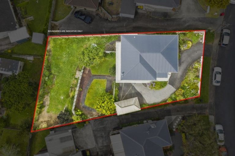 Photo of property in 13 Kennedy Avenue, Forrest Hill, Auckland, 0620