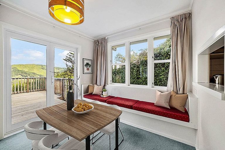 Photo of property in 20 Bedford Street, Northland, Wellington, 6012