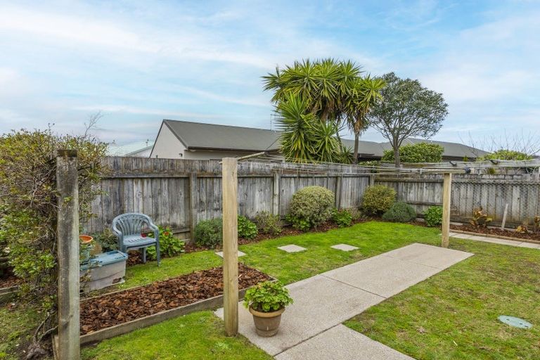 Photo of property in 100 Michael Road, Paraparaumu Beach, Paraparaumu, 5032