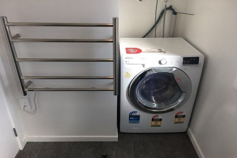 Photo of property in 10u4 Burrows Place, Frankton, Hamilton, 3204