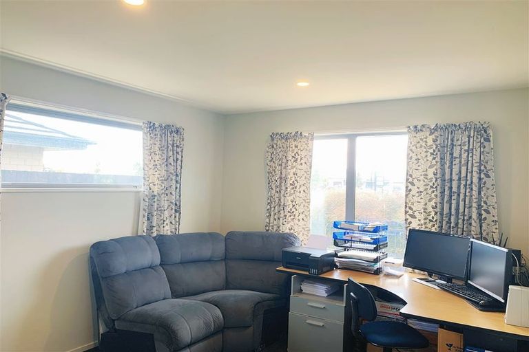 Photo of property in 2 Ronaldson Lane, Wigram, Christchurch, 8042