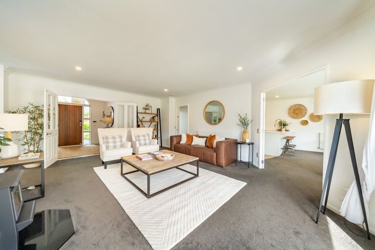 Photo of property in 65 Mount Marua Way, Timberlea, Upper Hutt, 5018