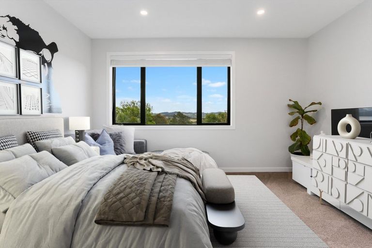 Photo of property in 7 Nerehana Place, Red Beach, 0932