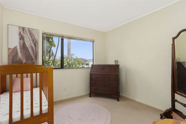 Photo of property in 82 Taikata Road, Te Atatu Peninsula, Auckland, 0610
