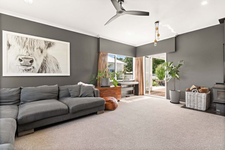 Photo of property in 23 Jellicoe Street, Greytown, 5712