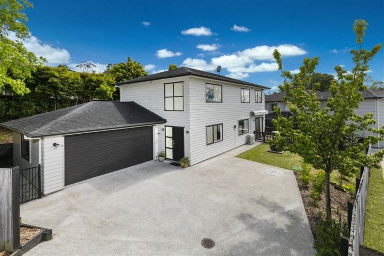 Photo of property in 203e Don Buck Road, Massey, Auckland, 0614