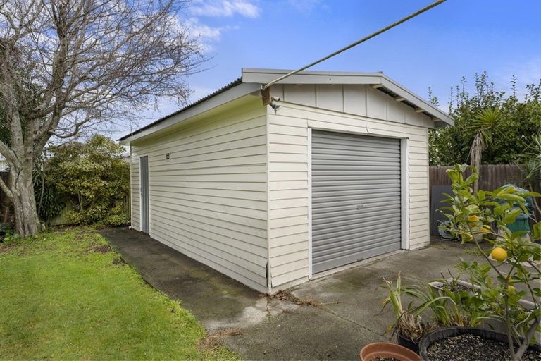 Photo of property in 4 Fox Street, Levin, 5510