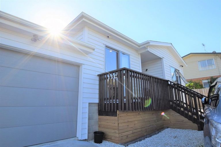 Photo of property in 15c Reynella Drive, Massey, Auckland, 0614