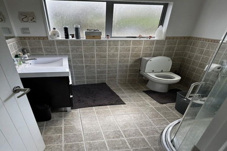 Photo of property in 7a Merville Avenue, Te Atatu South, Auckland, 0610