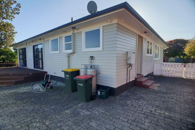Photo of property in 32 Resolute Way, Papakura, 2110