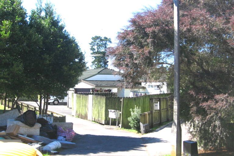 Photo of property in 10a Durrant Place, New Lynn, Auckland, 0600