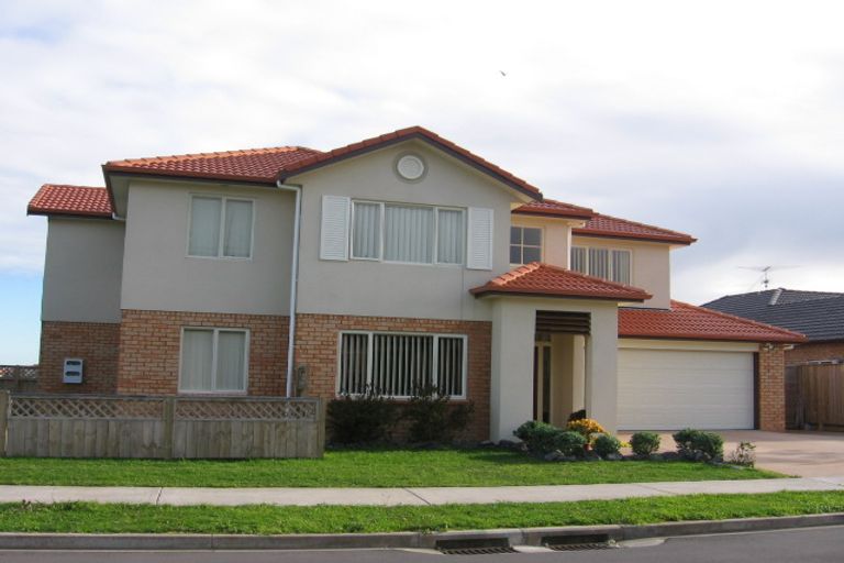 Photo of property in 19 Earlshall Drive, Flat Bush, Auckland, 2016