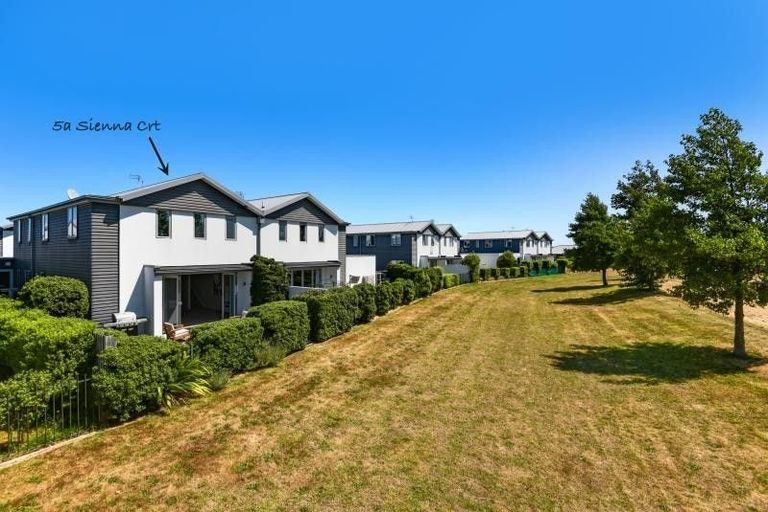 Photo of property in 5a Sienna Court, Aidanfield, Christchurch, 8025